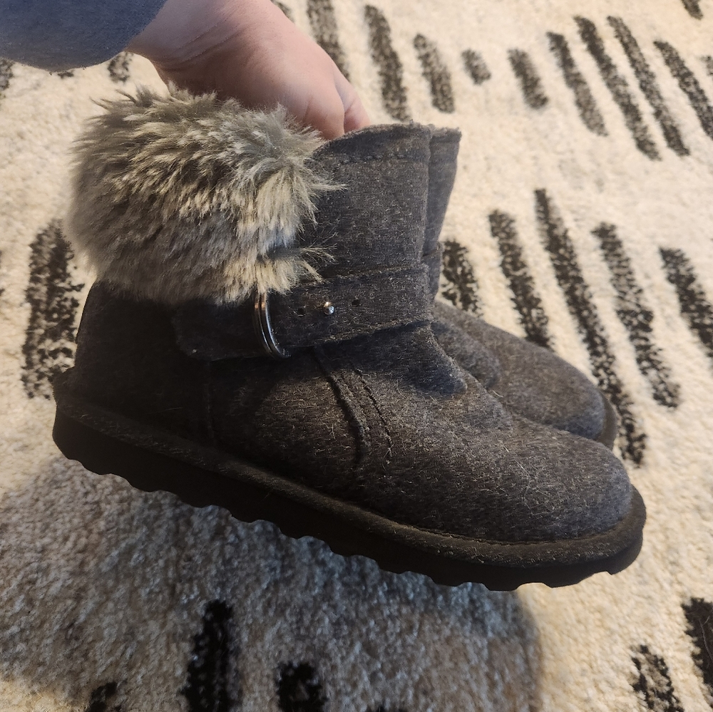Bearpaw booties